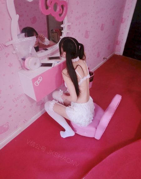 善良的邻居的妻子在线观看